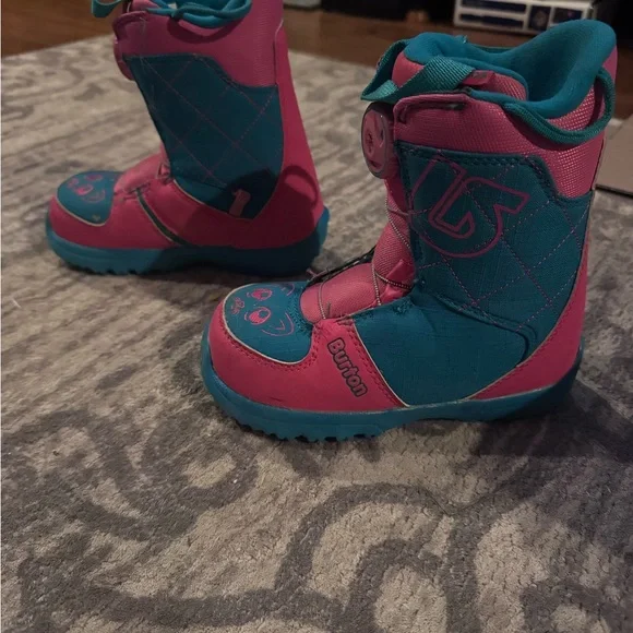 Burton Snowboard & Boots - Picture 8 of 12